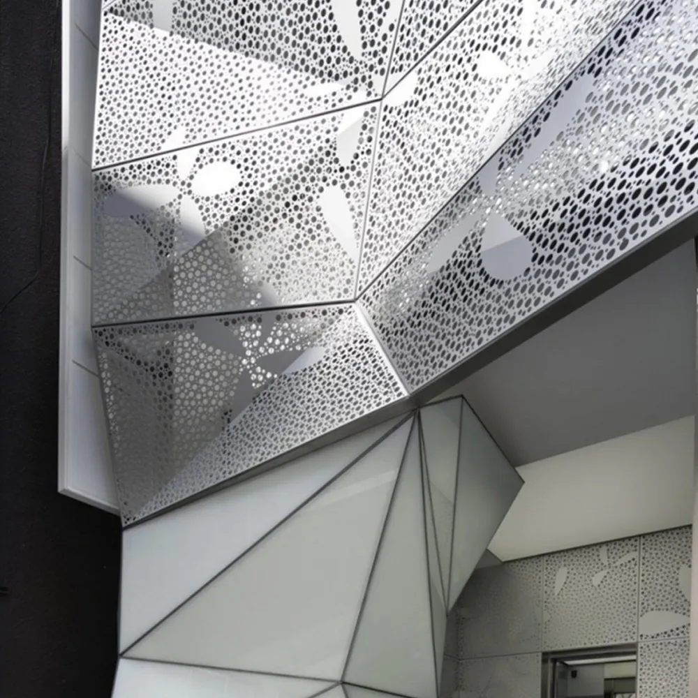 Irregular Hollow Carved Aluminium Wall Cladding Panel - Aluminium Extrusion Solid Panels - laluxalu.com