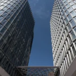 Vorhangfassaden und Fassaden aus Aluminiumprofilen